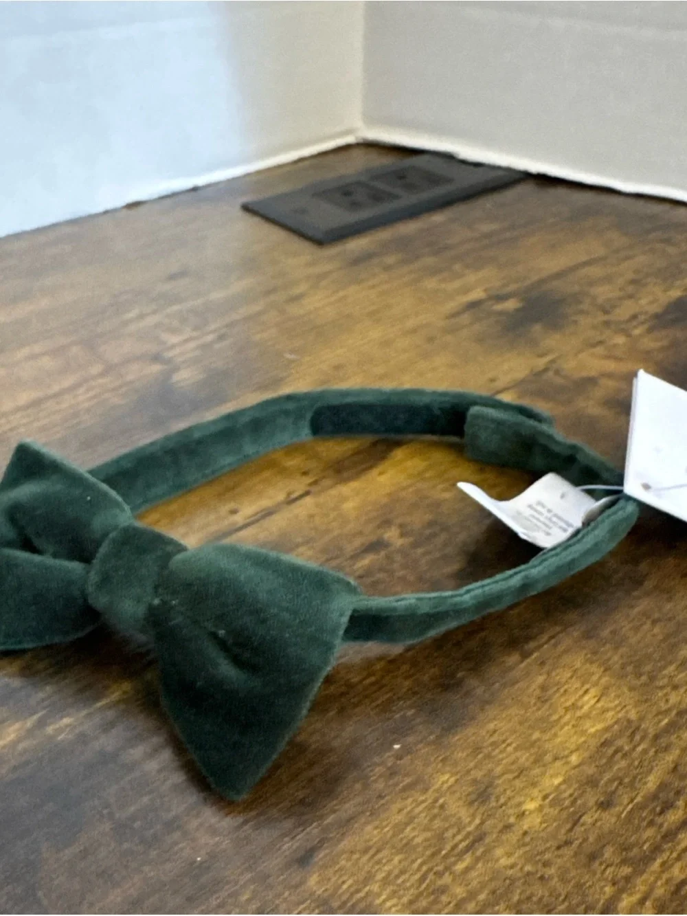 NWT Janie and Jack SPECIAL OCCASION Green Velour Bow Tie Size 0 to 24
